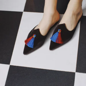 Truble Maaker | Tassels Slide
